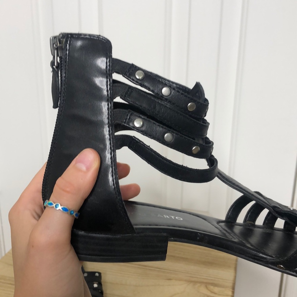 Sandals - Picture 5 of 5